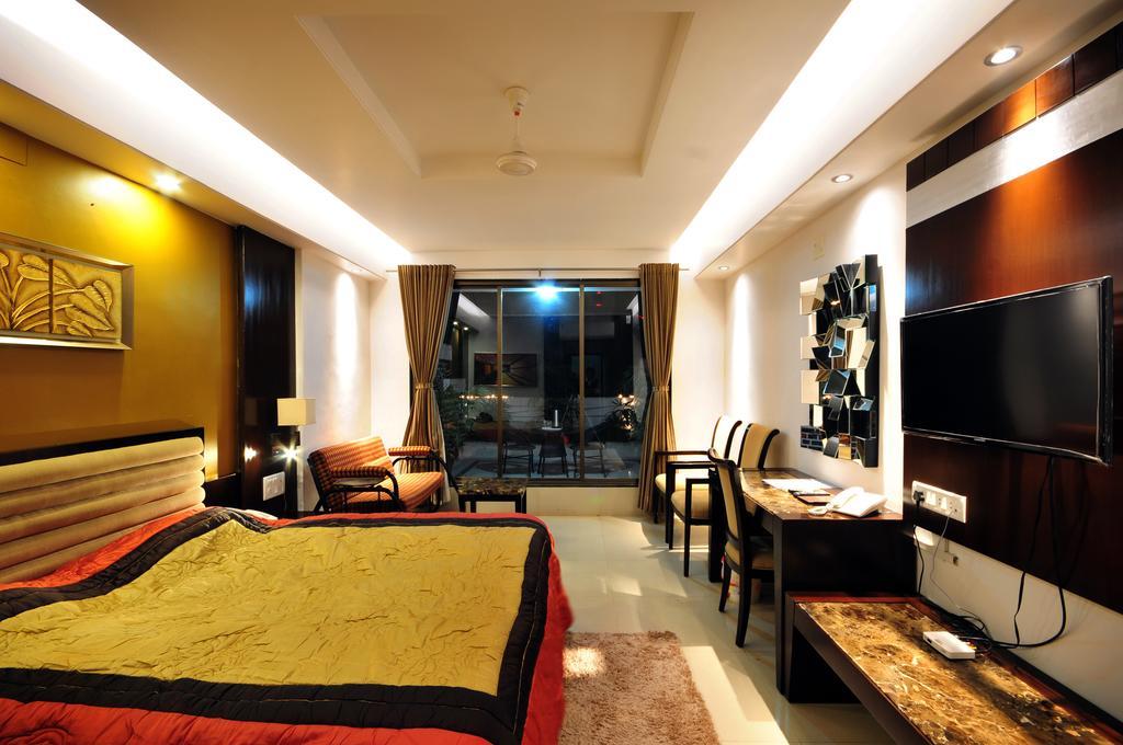 Hotel Surabhi Regency Ānand Δωμάτιο φωτογραφία